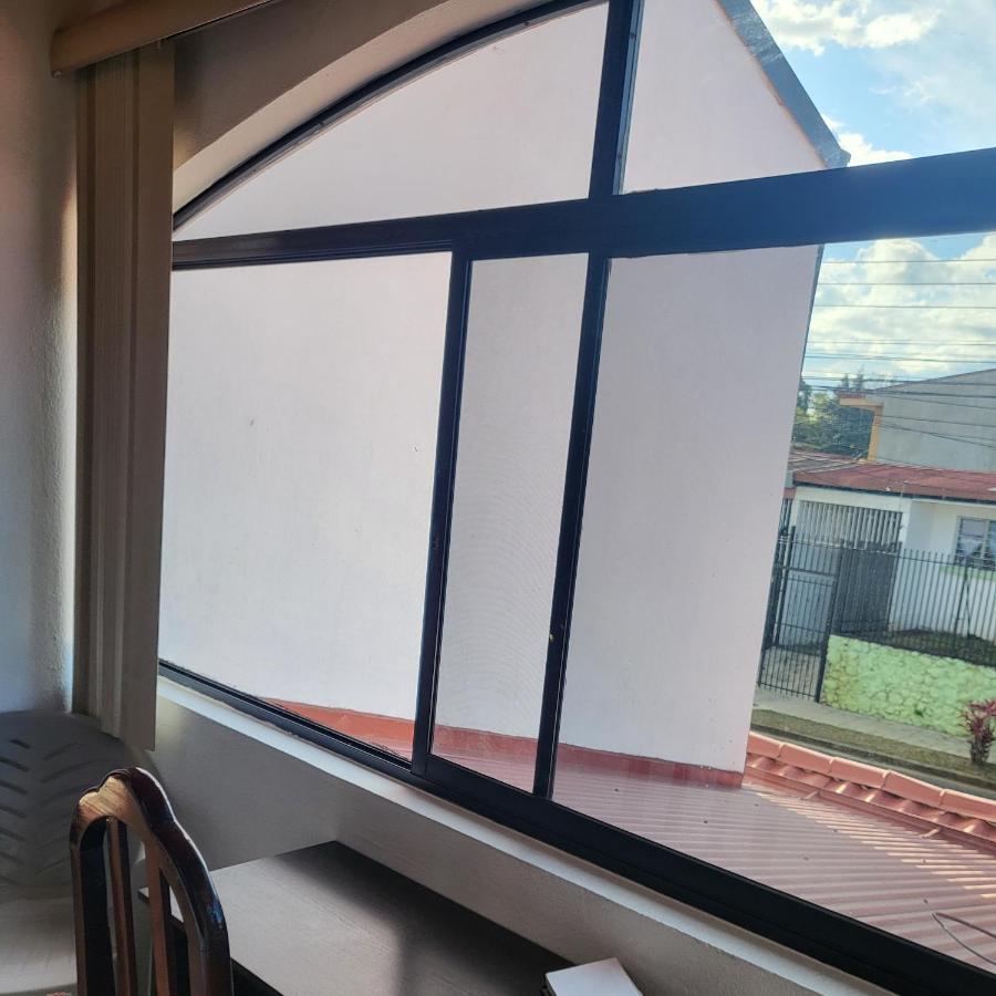 Don Carlos Place Upper Unit 阿拉胡埃拉 外观 照片